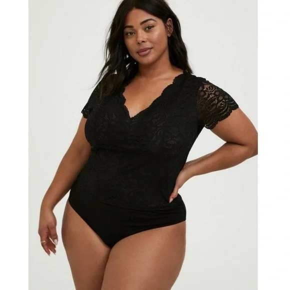 NWT‎ Women's Torrid black lace bodysuit snap closure Size 0 (12 large) - Picture 1 of 7